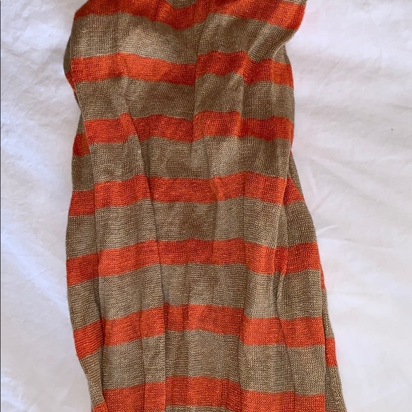 Unique Loop Scarf - Picture 2 of 3